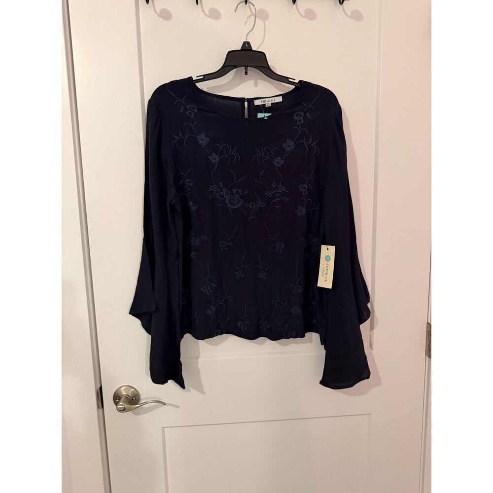 NWT Navy Olive & J Top